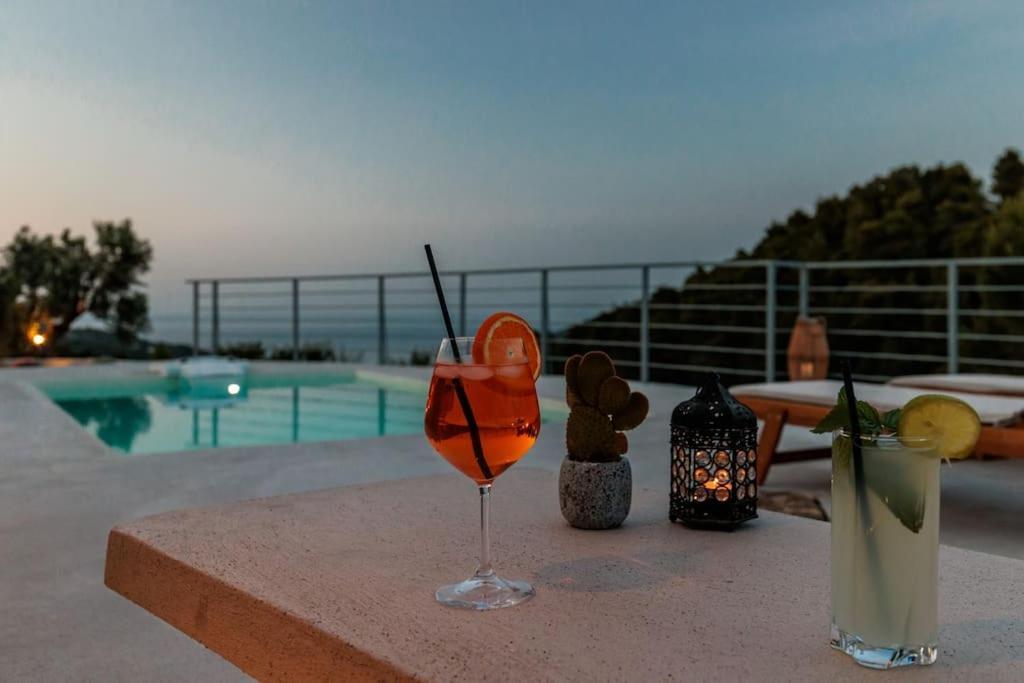 Villa Koukounaria Skopelos stad Exteriör bild