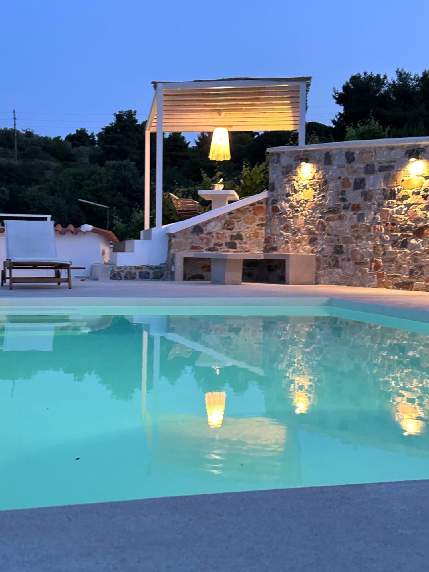 Villa Koukounaria Skopelos stad Exteriör bild